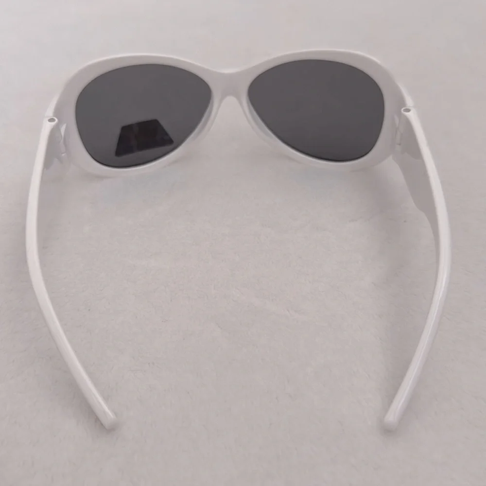{NWT} JBanz | Retro Banz Polarized Wrap Around Kids Sunglasses White/Black 4-10Y